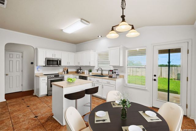 9844 CACTUS VLY, San Antonio, TX 78254