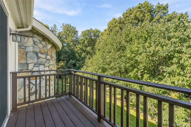 2054 Quaker Ridge Road, Croton-on-hudson, NY 10520