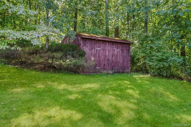 2054 Quaker Ridge Road, Croton-on-hudson, NY 10520