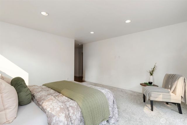 635 NE Stenman Lane, Poulsbo, WA 98370