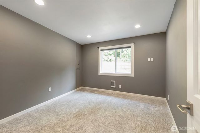 635 NE Stenman Lane, Poulsbo, WA 98370