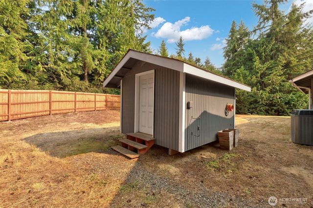 635 NE Stenman Lane, Poulsbo, WA 98370