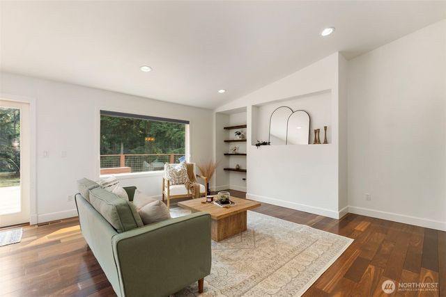 635 NE Stenman Lane, Poulsbo, WA 98370