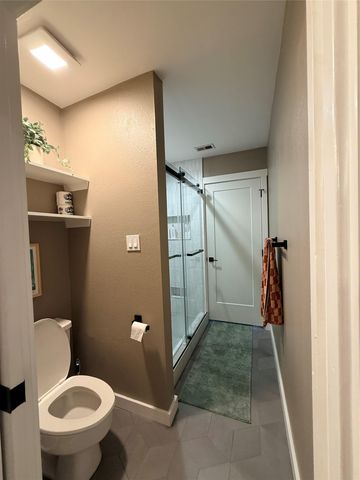 1321 Spyglass DR B, Austin, TX 78746