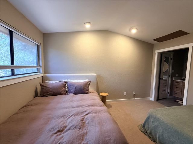 1321 Spyglass DR B, Austin, TX 78746