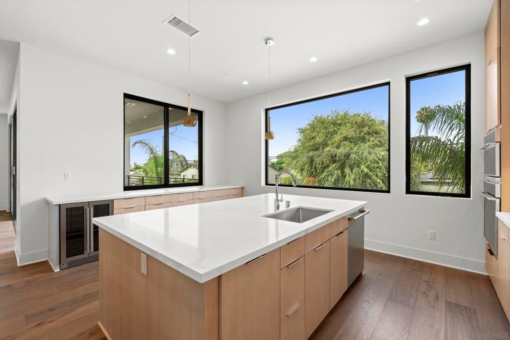 Image 54 of property listing at 4835 Academy St, San Diego, CA 92109