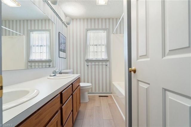 258 Carter Circle, Winston-salem, NC 27106