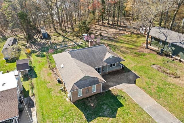 258 Carter Circle, Winston-salem, NC 27106