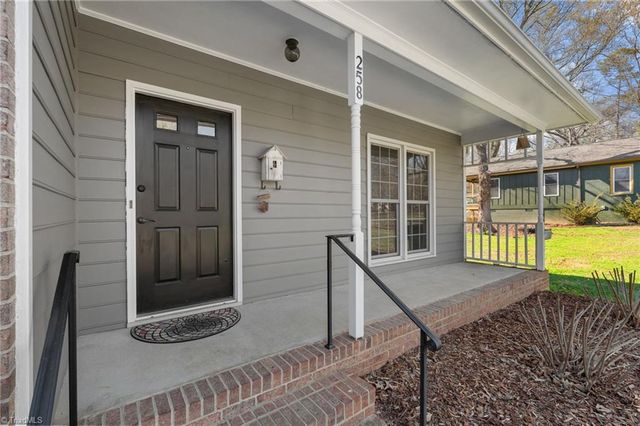 258 Carter Circle, Winston-salem, NC 27106