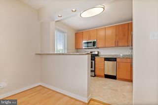 2001-2005 ALLEN PL NW #301, Washington, DC 20009
