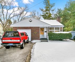 704 Amherst Avenue, Ann Arbor, MI 48105