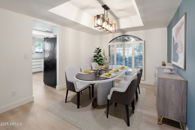 6240 E KELTON Lane, Scottsdale, AZ 85254