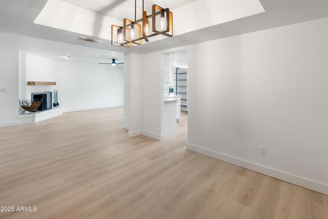 6240 E KELTON Lane, Scottsdale, AZ 85254