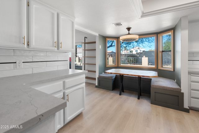 6240 E KELTON Lane, Scottsdale, AZ 85254