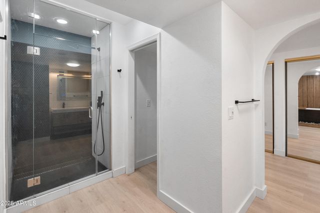 6240 E KELTON Lane, Scottsdale, AZ 85254