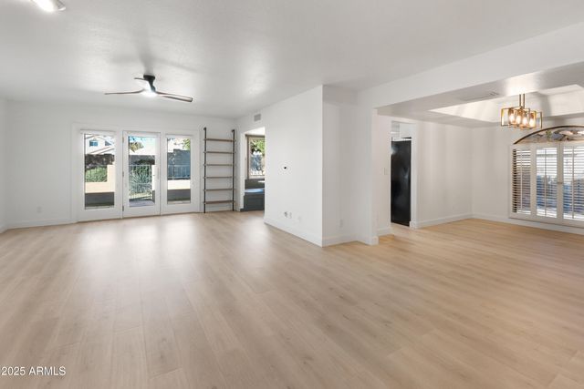 6240 E KELTON Lane, Scottsdale, AZ 85254