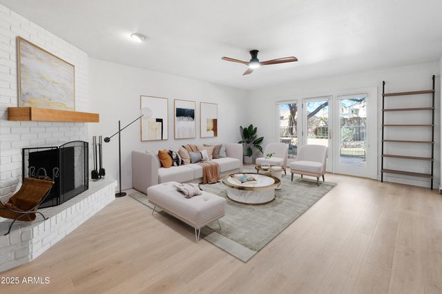 6240 E KELTON Lane, Scottsdale, AZ 85254