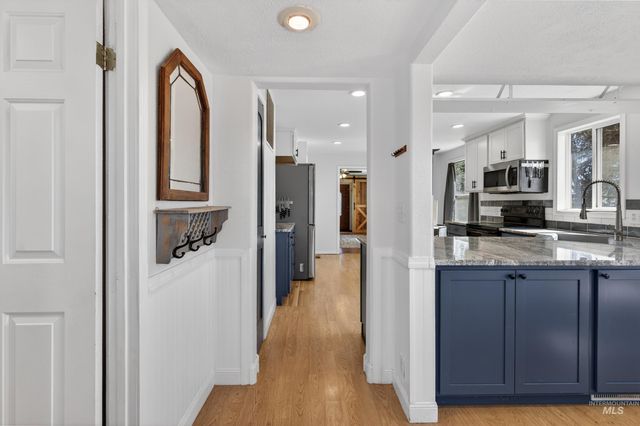 23466 Freezeout Rd, Caldwell, ID 83607