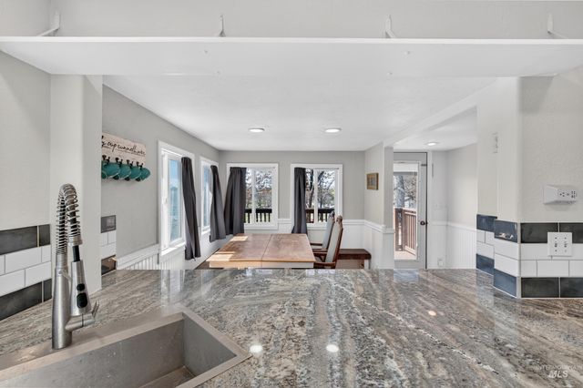 23466 Freezeout Rd, Caldwell, ID 83607