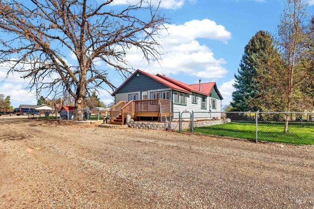 23466 Freezeout Rd, Caldwell, ID 83607