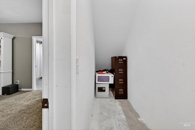 23466 Freezeout Rd, Caldwell, ID 83607