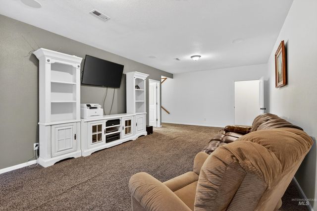 23466 Freezeout Rd, Caldwell, ID 83607