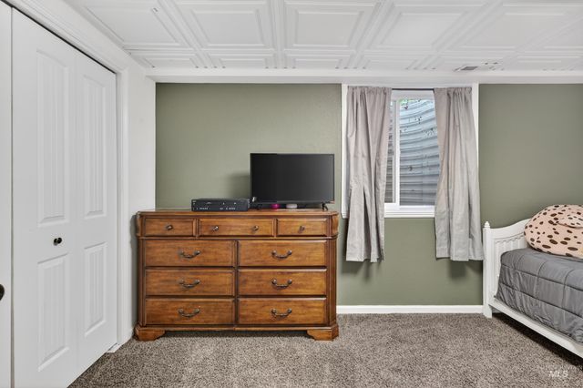 23466 Freezeout Rd, Caldwell, ID 83607