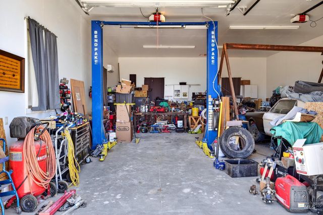 23466 Freezeout Rd, Caldwell, ID 83607