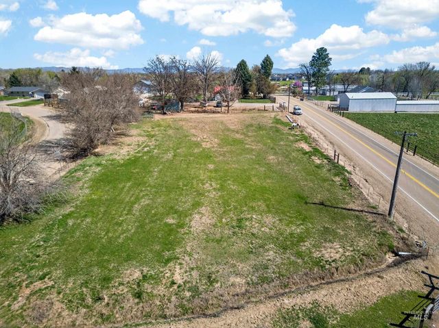 23466 Freezeout Rd, Caldwell, ID 83607