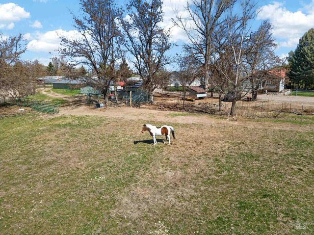 23466 Freezeout Rd, Caldwell, ID 83607