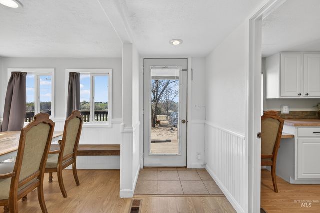 23466 Freezeout Rd, Caldwell, ID 83607