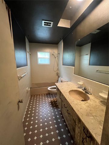 425 CRAIG DRIVE, Tarpon Springs, FL 34689