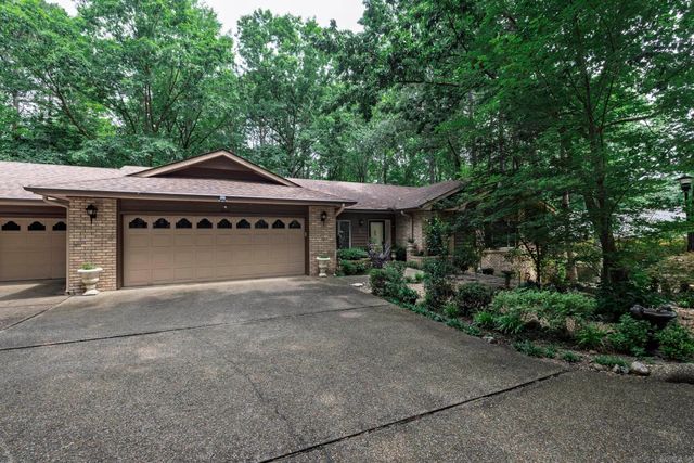 7 Burladero Trace, Hot Springs Village, AR 71909