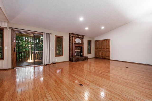 7 Burladero Trace, Hot Springs Village, AR 71909