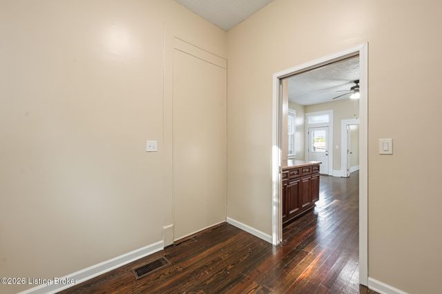 813 Swan St, Louisville, KY 40204