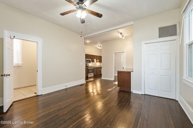813 Swan St, Louisville, KY 40204