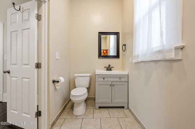 813 Swan St, Louisville, KY 40204