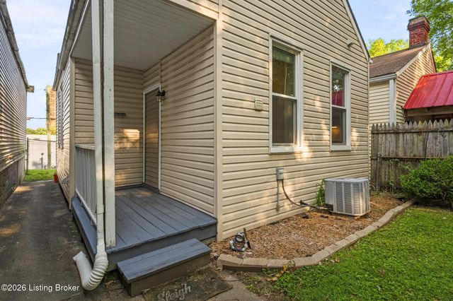 813 Swan St, Louisville, KY 40204