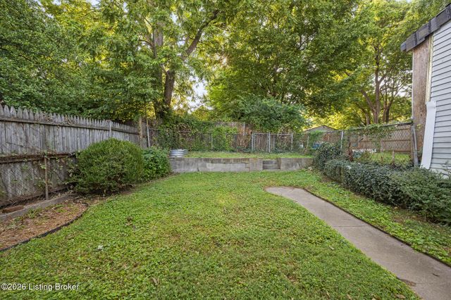 813 Swan St, Louisville, KY 40204