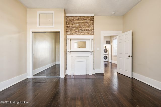 813 Swan St, Louisville, KY 40204