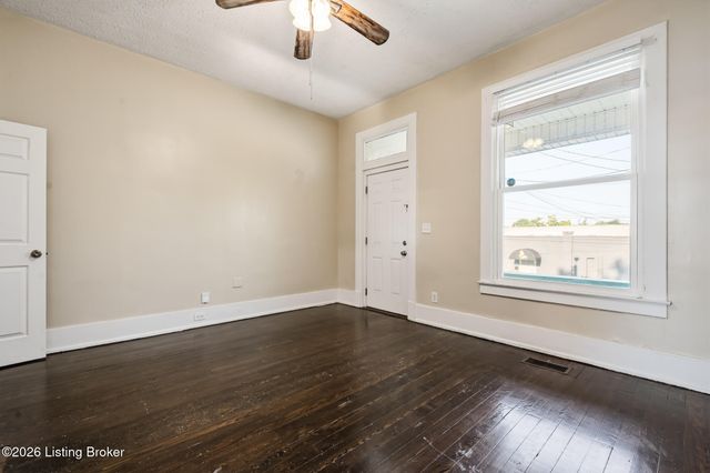 813 Swan St, Louisville, KY 40204