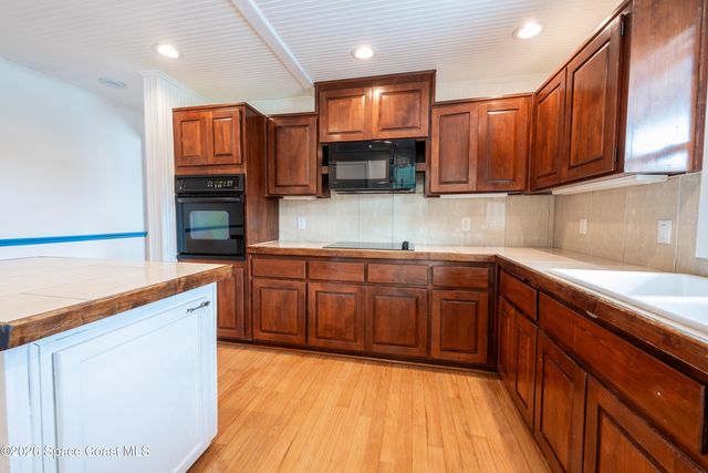 3085 Saunders Place, Titusville, FL 32780