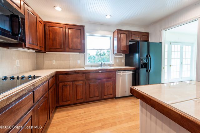 3085 Saunders Place, Titusville, FL 32780