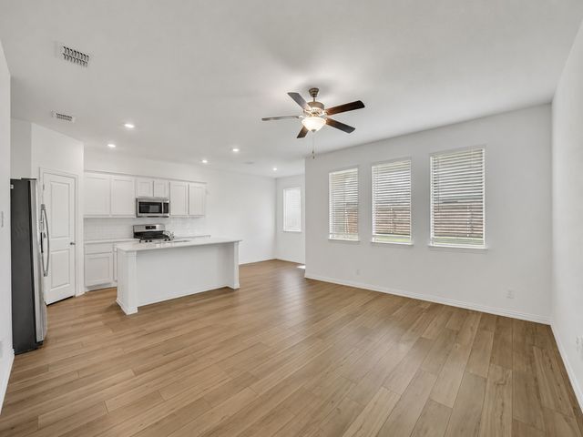 3221 Sioux Trail, Crandall, TX 75114