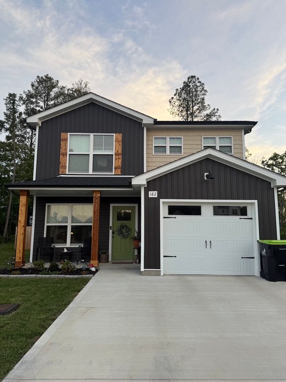 182 Quarry View Ct, Clarksville, TN 37043