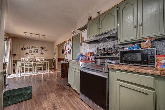 1837 City Avenue, Moore, OK 73160