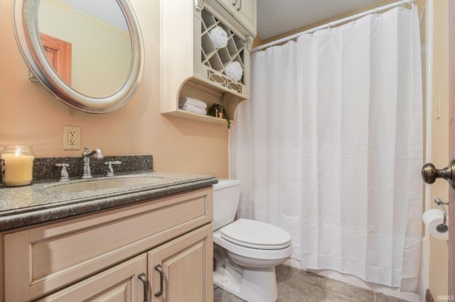 4715 W 200 South Road, Warsaw, IN 46580