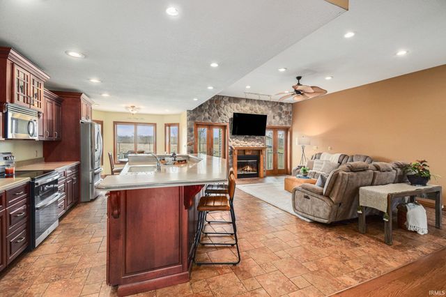 4715 W 200 South Road, Warsaw, IN 46580