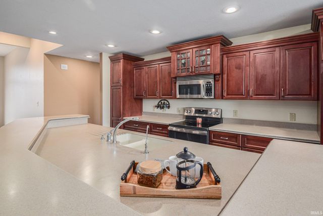 4715 W 200 South Road, Warsaw, IN 46580