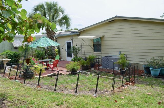 8031 SE Homestead Avenue, Hobe Sound, FL 33455